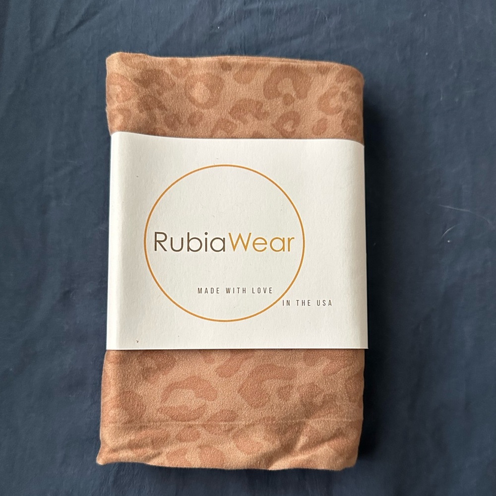 NWT RubiaWear Legwarmers